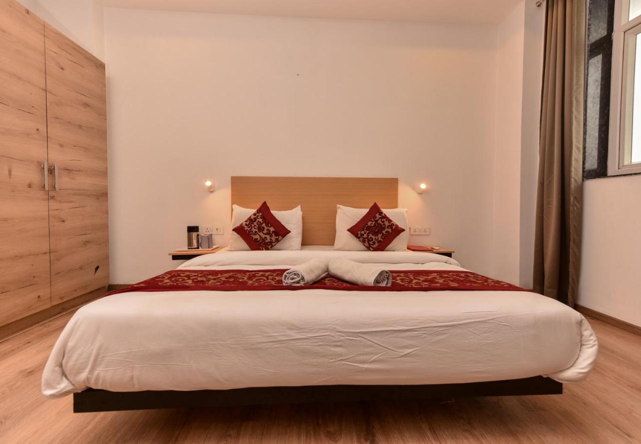 Hotel Red Saffron New Delhi Luaran gambar