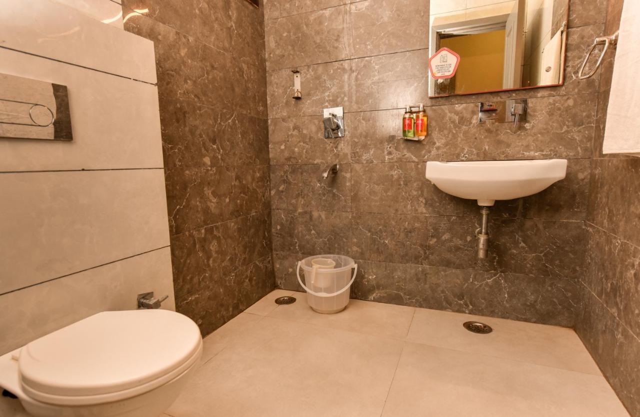 Hotel Red Saffron New Delhi Luaran gambar